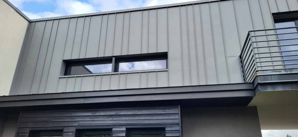 Pose de bardage en zinc à Talence