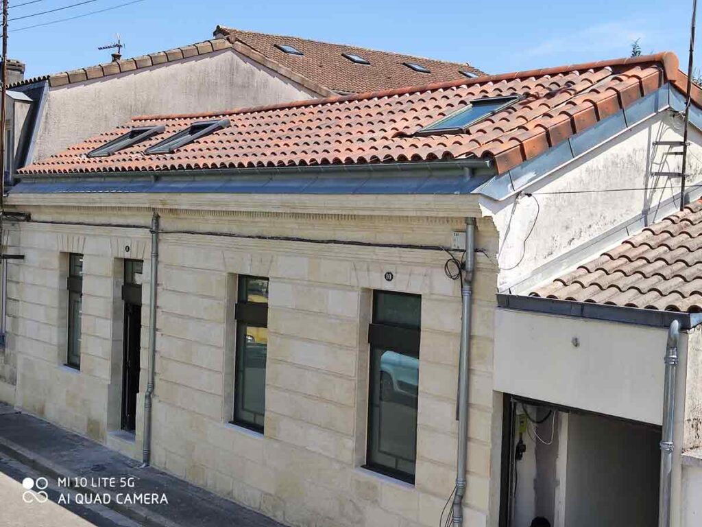 Réparation et remplacement de tuiles à Bordeaux