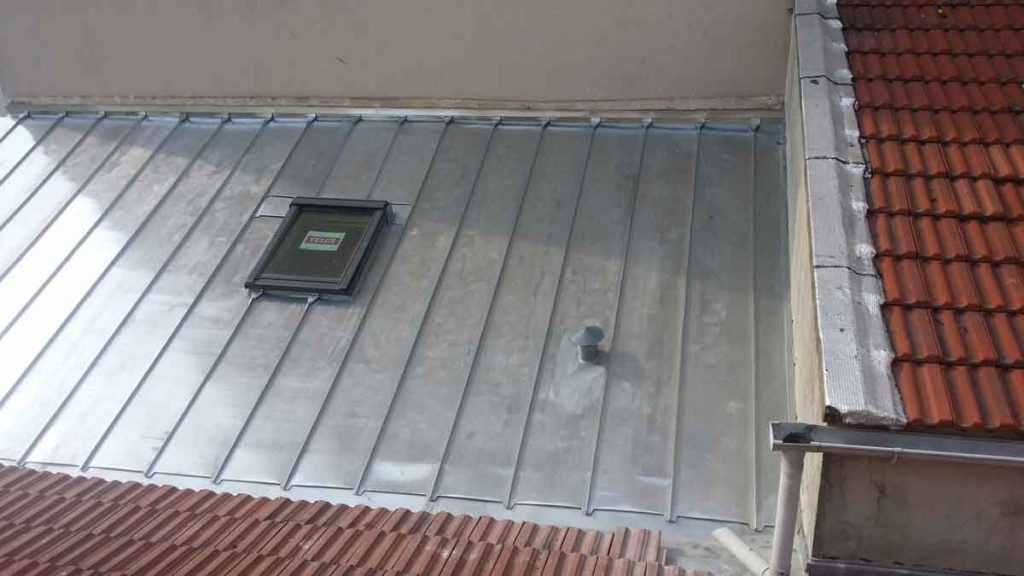 Gouttière en zinc à Saint-Médard-En-Jalles