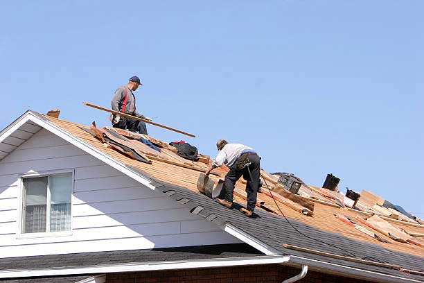 Travaux de rénovation d'une toiture à Cenon